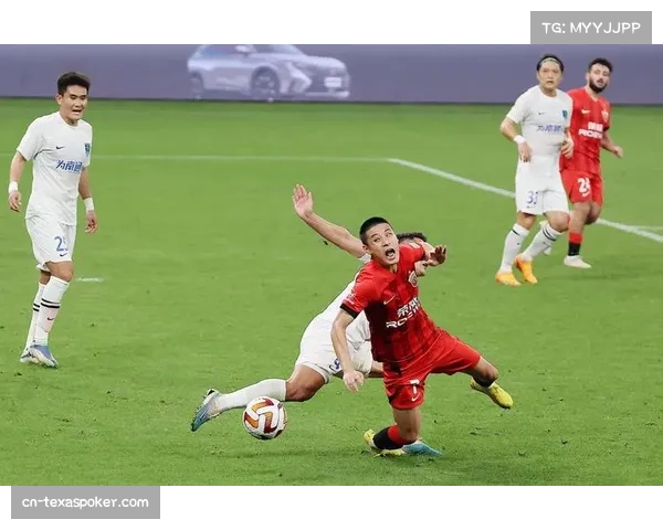 奥斯卡四分钟梅开二度闪耀 云南外援组合展现高效进攻配合能力